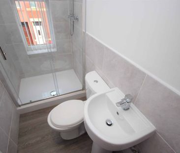 Room , Southbourne Street - Photo 3