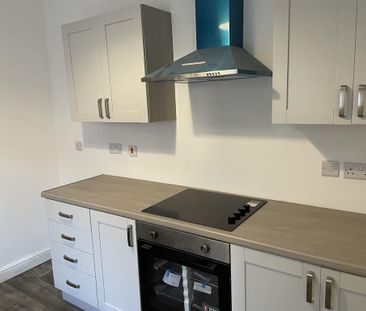 3 bedroom terraced house to rent - Photo 6