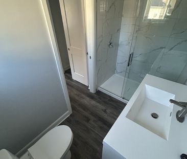 342 Shakespeare Street - 2 - Photo 5