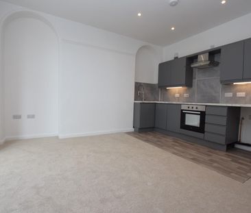 Albert Road, Colne - Photo 5