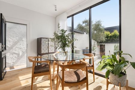 2 Stewart Street, Hawthorn East VIC 3123 - House For Rent | Domain - Photo 3