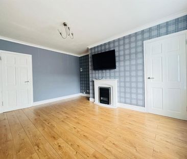 105 East Way, Rathcoole, - Photo 1