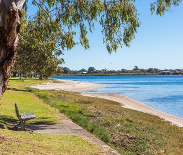 Luxury Waterfront Living! - Photo 5