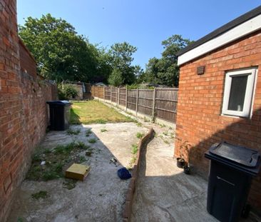 2 bedroom house - end terrace to rent - Photo 6