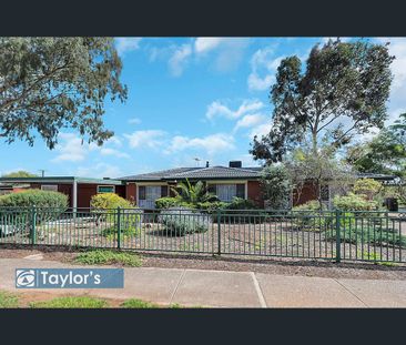 27A Lake Maurice Place, Greenwith, SA 5125 - Photo 2