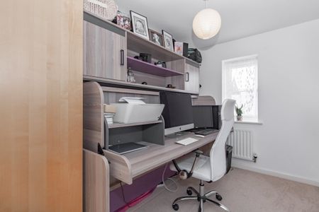 Broad Way, Upper Heyford - Photo 3