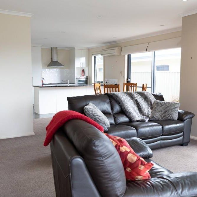 2 Bedroom Unit in the Heart of Town - Photo 1