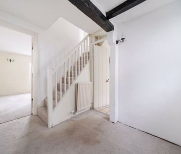 Mill Lane, Godalming - 2 bedrooms Property for lettings - Seymours - Photo 6