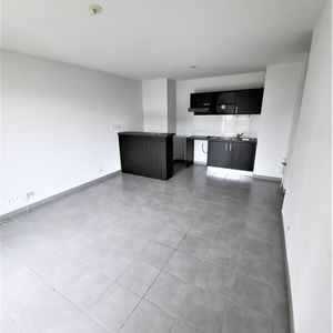 Location Appartement 2 pièces 39m² LAUNAGUET 31140 - Photo 2