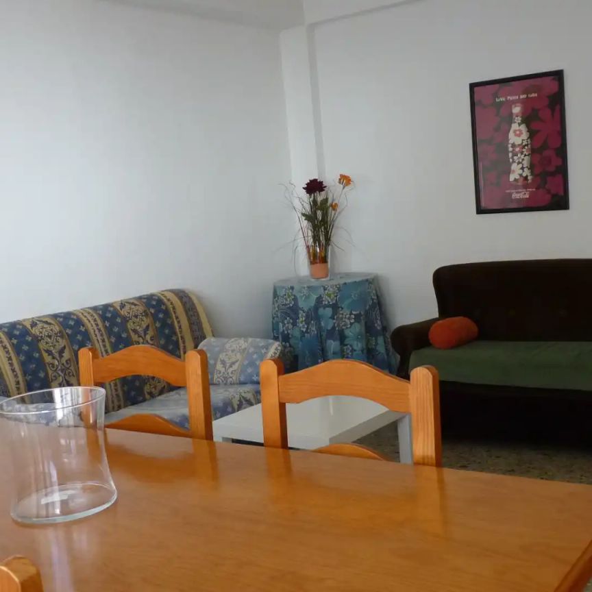 Piso de alquiler en Barrio de Delicias - Foto 1