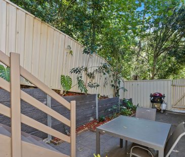 4/15-17 Woodlawn Avenue - Photo 1