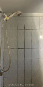 62 Newlands Ave Avenue #Basement - Photo 3