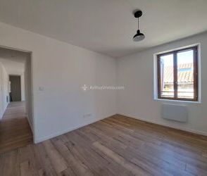 Location Appartement 3 pièces 72 m2 à Carmaux - Photo 4