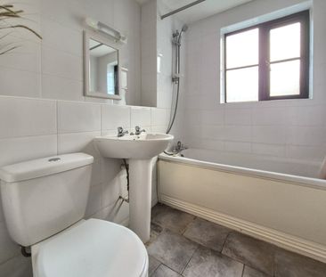 Lawrence Moorings, CM21, Sawbridgeworth - Photo 4