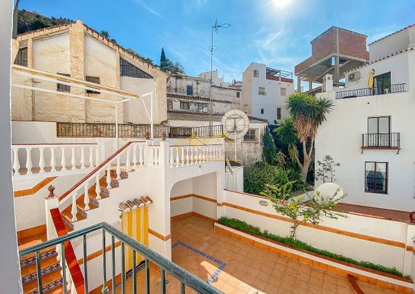 Spacious Apartment For Long Term Rental in Frigiliana