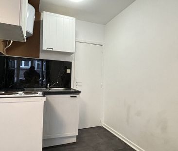 Studio met slaaphoek te huur in Liège voor € 700 met 1 slaapkamer - Photo 3