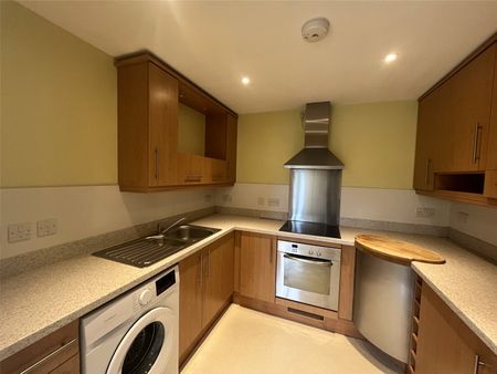 2 bedroom apartment to rent Quebec Close, Eastbourne, BN23 - Photo 3