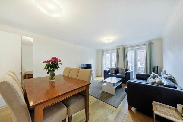 Marlborough Road, Chiswick, W4 - Photo 1