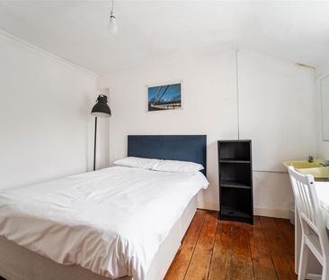 Westbourne Place, Bristol - Photo 3