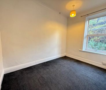 2 bedroom semi-detached house to rent - Photo 2