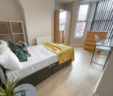 4 bedroom terraced house to rent - Photo 6