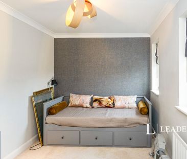 4 bedroom house to rent Abbotts Close, Boxgrove, Chichester, West S... - Photo 2