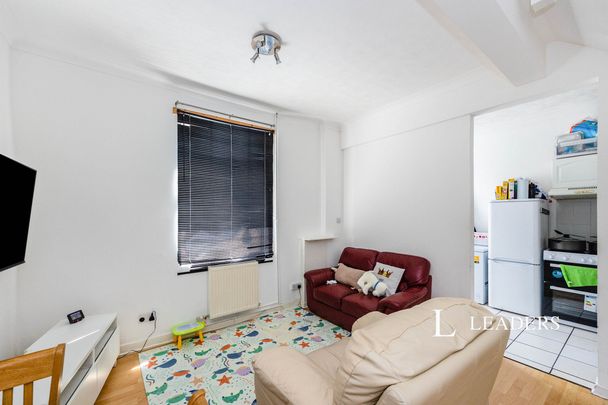 2 bedroom house to rent Chichester Road, Portsmouth, PO2 - Photo 1