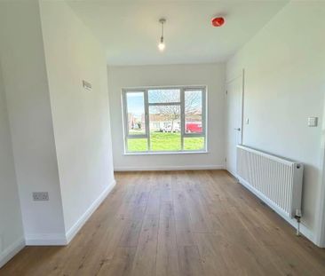 27 Skipperstone Drive, Bangor, BT19 7HU - Photo 4