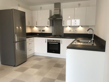 3 bedroom detached house to rent - Photo 5