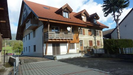 Rent a 2 ½ rooms duplex in Courchapoix - Foto 4