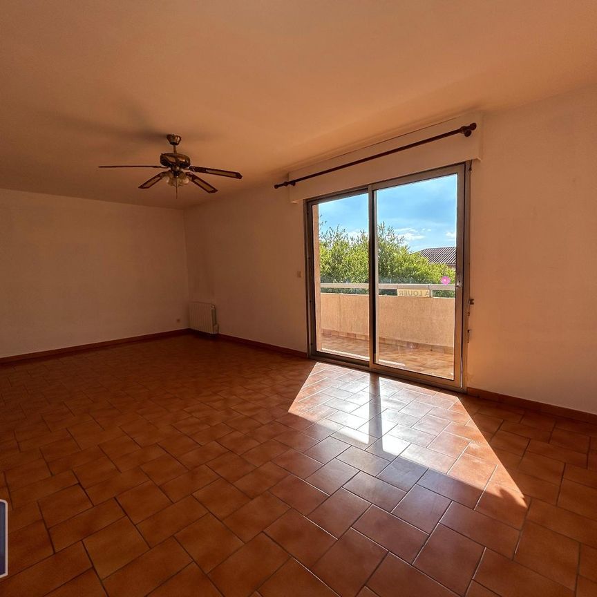 Location Appartement 3 pièces 73m² CARPENTRAS 84200 - Photo 1