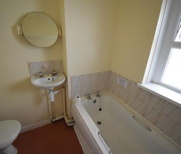 1 bedroom flat to rent - Photo 6