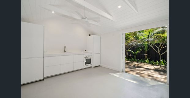 Villa Style Living in Newport with Electricity & Water Usage Included - Photo 1