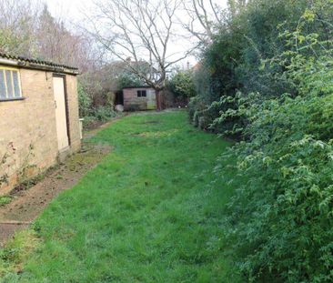 3 bedroom detached house to rent - Photo 3