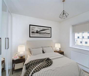 3 bedroom end of terrace house to rent - Photo 2