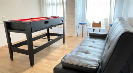 Beachfront in Glenbrook - Photo 2