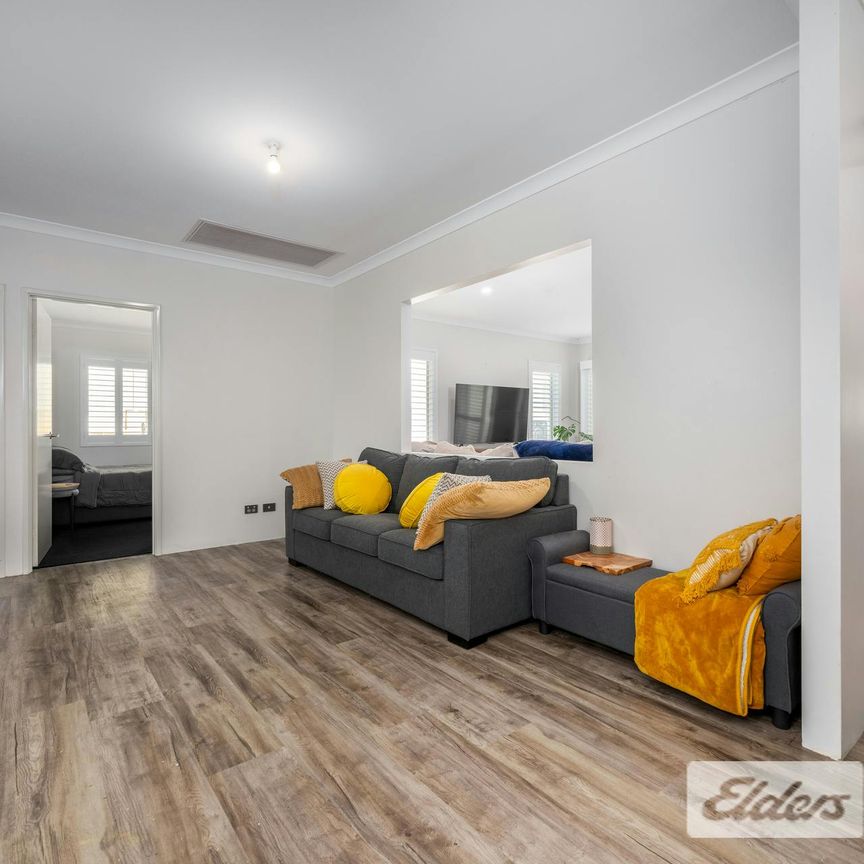 Luxury Family Living in Highbury Estate - Photo 1