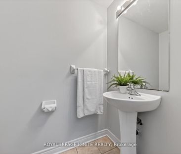 For Lease - 163 Seasons Drive Unit# Main, Toronto, Ontario - Photo 2