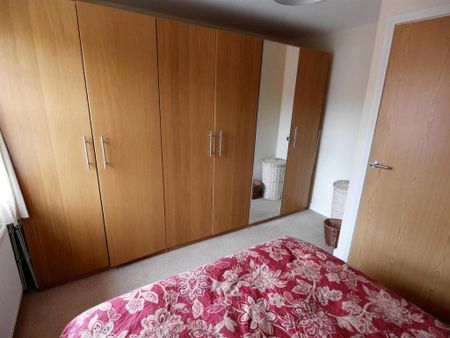 2 bedroom terraced house to rent - Photo 5