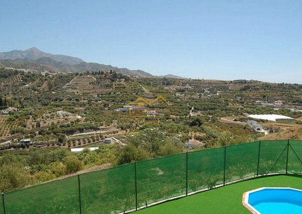 Fantastic Villa with Private Swimming Pool for Long Term Rental in Frigiliana Countryside