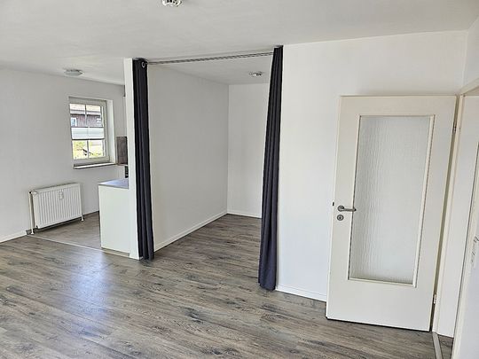 Modernisierte 1 Zimmer Wohnung mit guten Raumaufteilungen - Elmshorn Süd - Photo 1