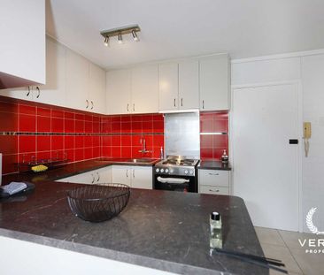 Charming Victoria Park Apartment Awaits You! - Photo 6