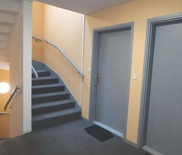 Location Appartement 2 pièces 47m² PECQUENCOURT 59146 - Photo 6