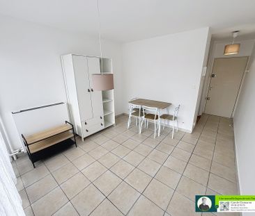 Location / Studio meublé - Photo 3