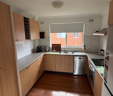 Willoughby - Photo 1