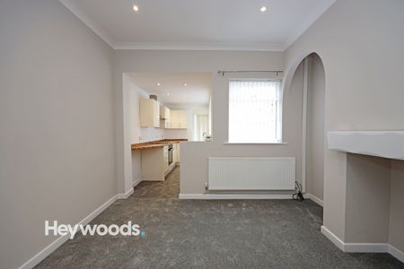 2 bed terraced house to rent in Clare Street, Basford, Stoke-on-trent - Photo 5
