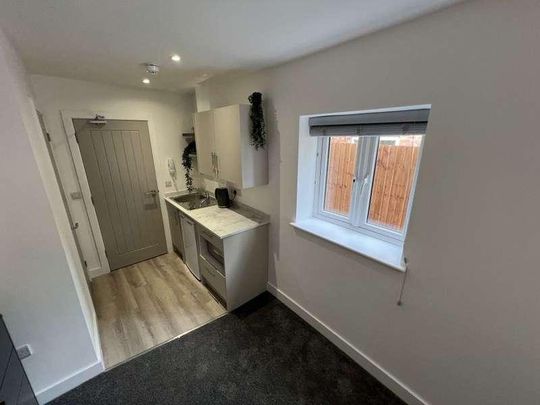 Padholme Road, Peterborough, PE1 - Photo 1