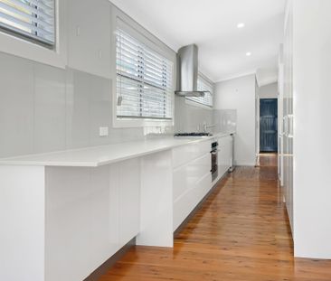 COMFORT, CONVENIENCE AND CHARM - Photo 3