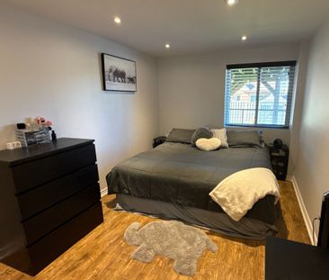 For Lease - 42 Booth Street, Bradford West Gwillimbury, Ontario - Photo 5