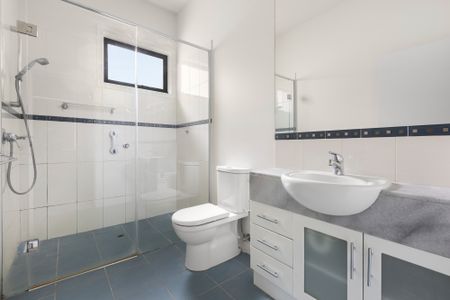 2 Edward Street, Brighton East VIC 3187 - House For Rent | Domain - Photo 4